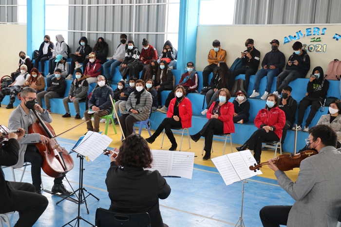 En Freirina Autoridades de Gobierno presentan programa “Arriba La Orquesta”