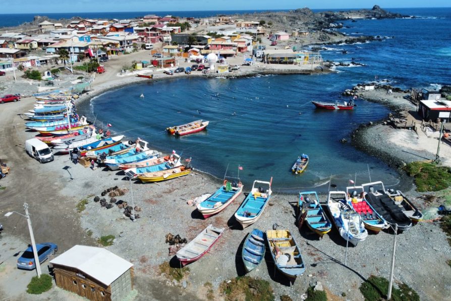 Presentan proyecto de desarrollo turístico – portuario para Caleta Chañaral de Aceituno