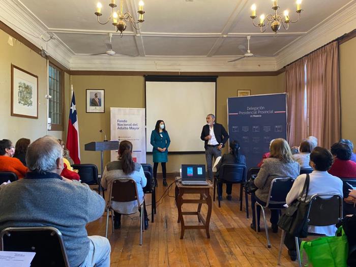 Jornada de capacitación para la gente mayor en rendición de proyectos