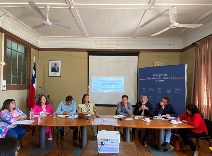 DPP Huasco da inicio a Mesa Intersectorial para ejecutar plan de  normalización 4 palomas.