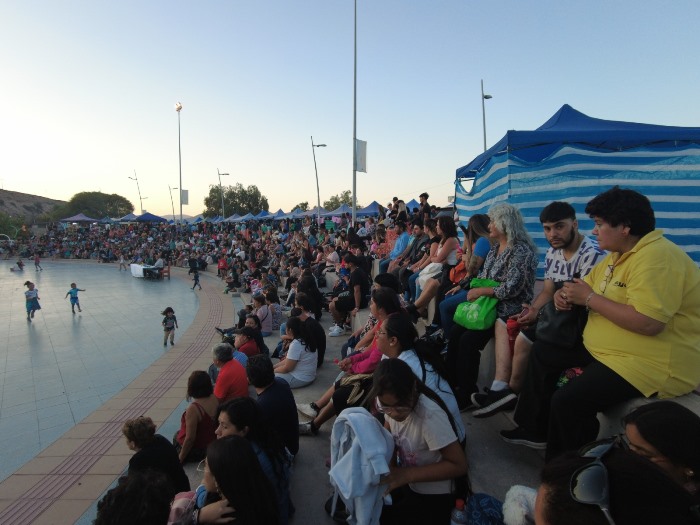 Carnaval de verano se desarrolló en el paseo ribereño en Vallenar