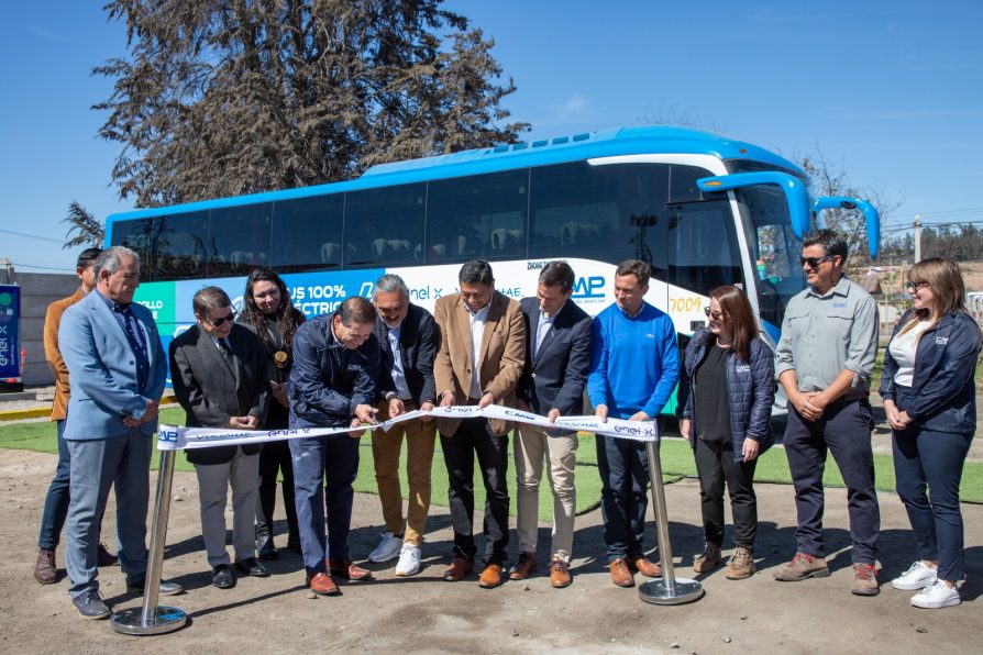 CMP lanza primera flota de buses eléctricos en la Provincia de Huasco