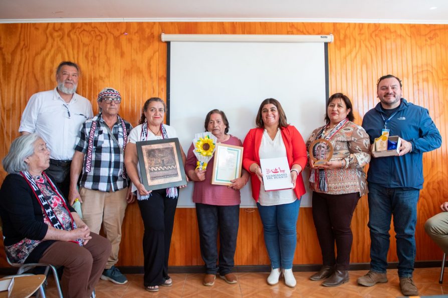 En Cachiyuyo la DPP Huasco conmemoró el día internacional de la Mujer Indígena reconociendo el legado de dos matriarcas