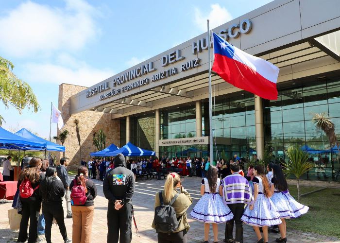 Rinden homenaje a funcionarios de la salud en el Día del Hospital en Vallenar