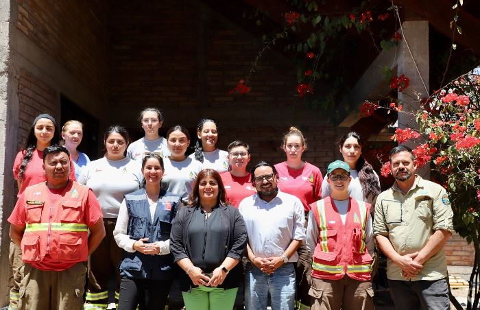 Brigada forestal femenina brinda apoyo en labores de emergencia en la provincia de Huasco
