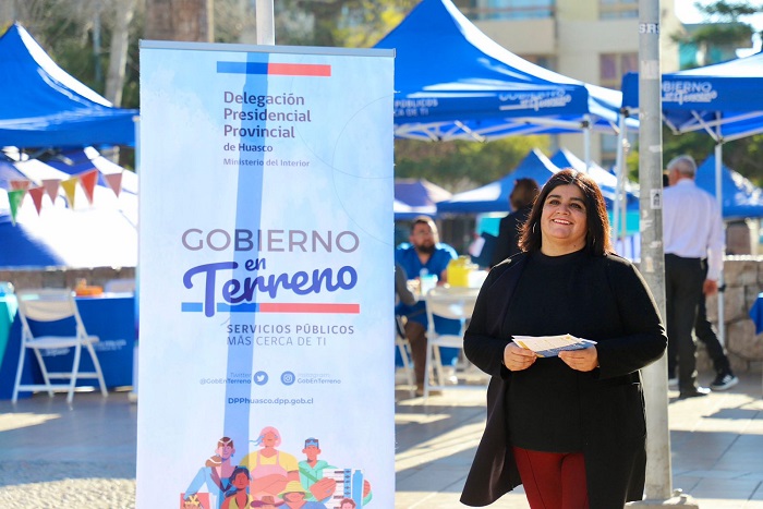 Difusión de politicas de gobierno en plaza de la justicia en Vallenar