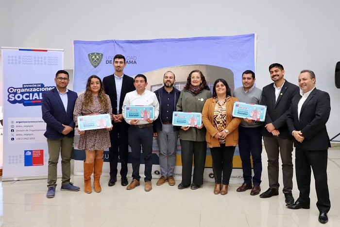 Subsecretario de SEGEGOB entregó Sello Espacio para Organizaciones Sociales en establecimientos educacionales en Vallenar
