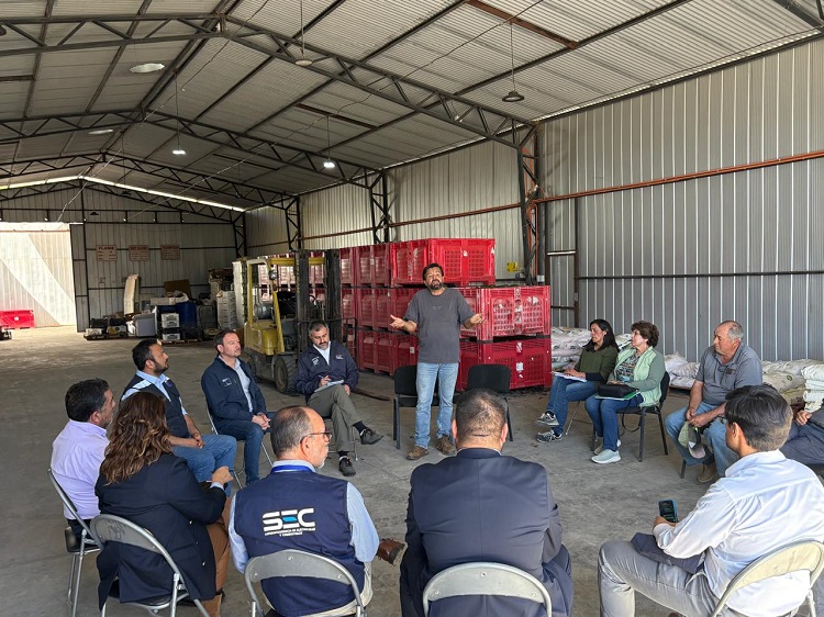  Gobierno aborda demandas de agricultores de Imperial Alto
